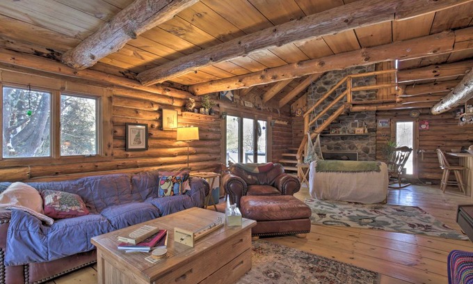 Henniker House | 130 m² House ∙ 3 bedrooms ∙ 6 guests