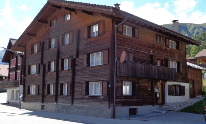 Sedrun Apartment | 135 m² Apartment ∙ 4 bedrooms ∙ 7 guests