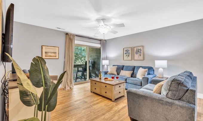South Beach Condo | 1691 Bluff Villa @ Sea Pines | Walk to South Beach | Tennis, Pickleball & Golf
