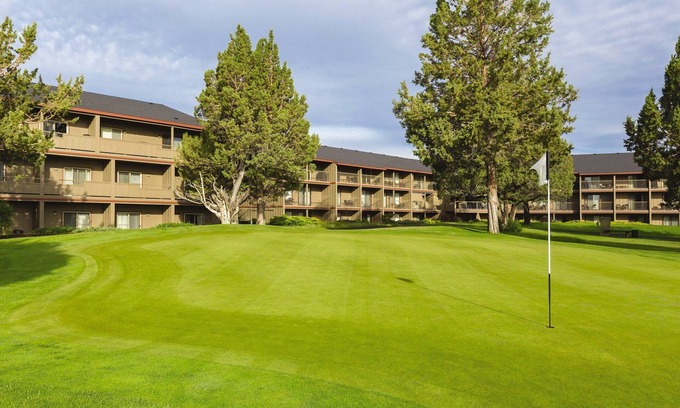 Redmond Resort | 1800 acres with abundant wildlife!