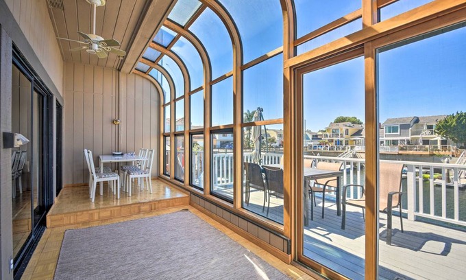 Channel Islands House | 194 m² House ∙ 3 bedrooms ∙ 8 guests