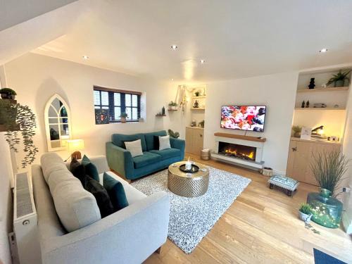 City Centre House | 2 bed central location - no parking
