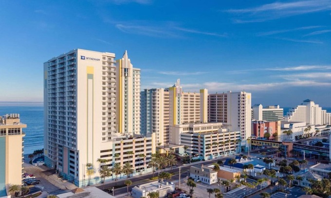 Daytona Beach Resort | 2 Bedroom 2 baths