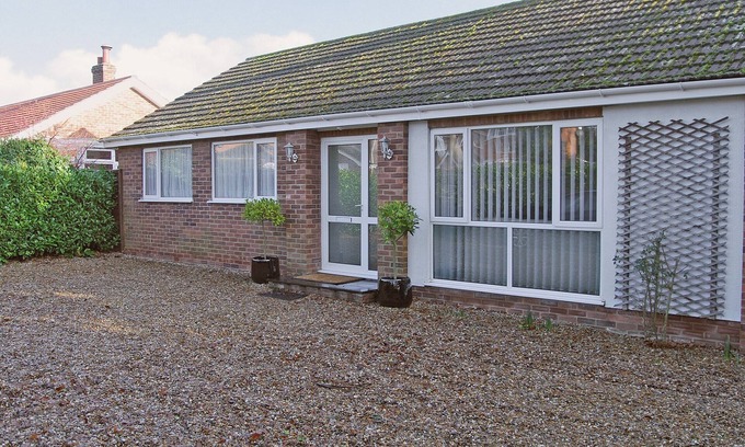 Potter Heigham Cottage | 2 bedroom accommodation in Potter Heigham, near Great Yarmouth