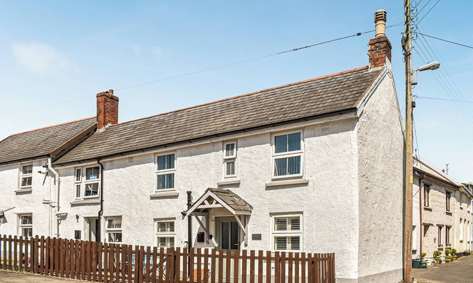 Braunton Cabin | 2 bedroom accommodation in Braunton