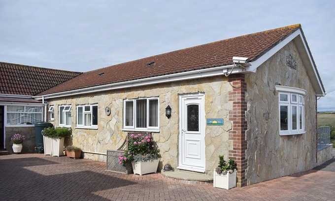 Weymouth Cottage | 2 bedroom accommodation in Chickerell, near Weymouth