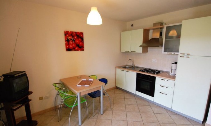 Aprilia Marittima Apartment | 2 bedroom Apartment, sleeps 6 in Lame with Pool and Air Con