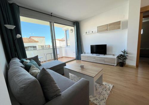Llanca Apartment | 2-bedroom brand new apartment steps from the beach