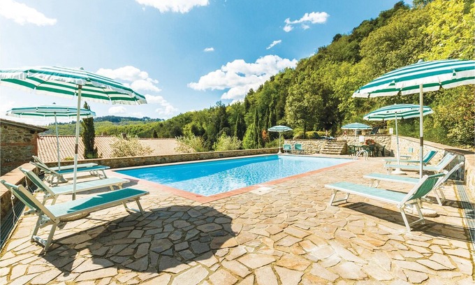 Starda Apartment | 2 bedroom accommodation in Gaiole in Chianti SI