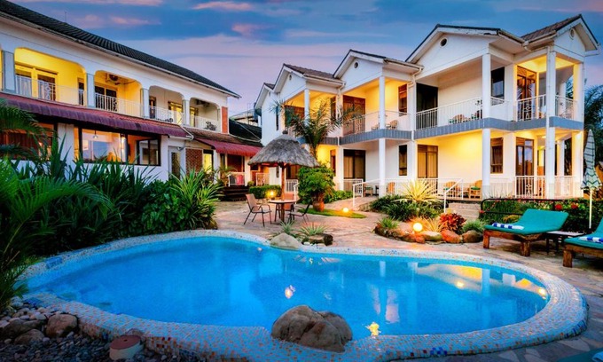 Entebbe Resort | 2 Friends Beach Hotel