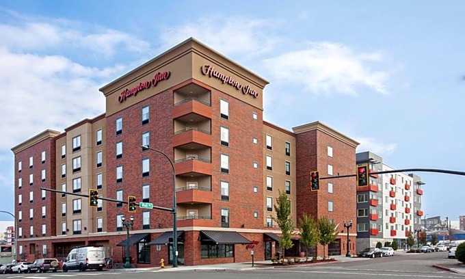 Port Gardner Hotel | 2-Star Hotel ∙ Hampton Inn Seattle/Everett Downtown