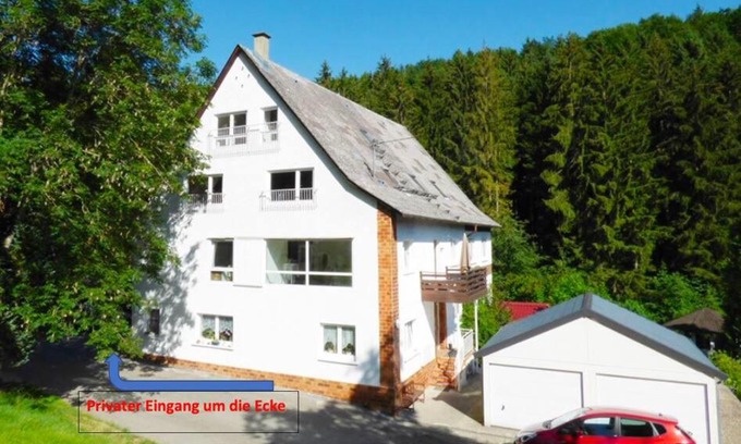 Herdwangen Schoenach Apartment | 2 Zi. FeWo in Waldrandlage mit großem Grundstück