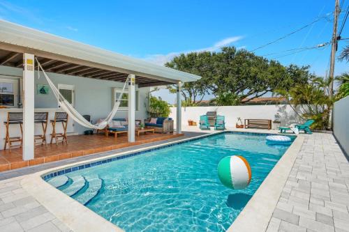 Seacoast Shores House | 201 Marion Street