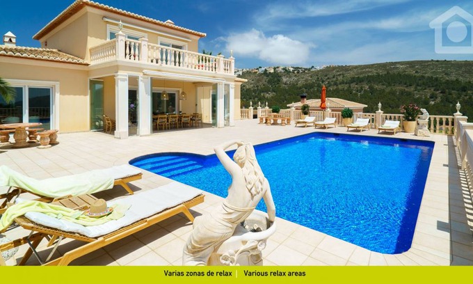 Paichi Villa | 227 m² Villa ∙ 4 bedrooms ∙ 8 guests