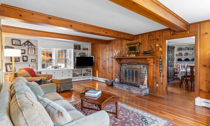 West Falmouth House | 230 m² House ∙ 5 bedrooms ∙ 11 guests
