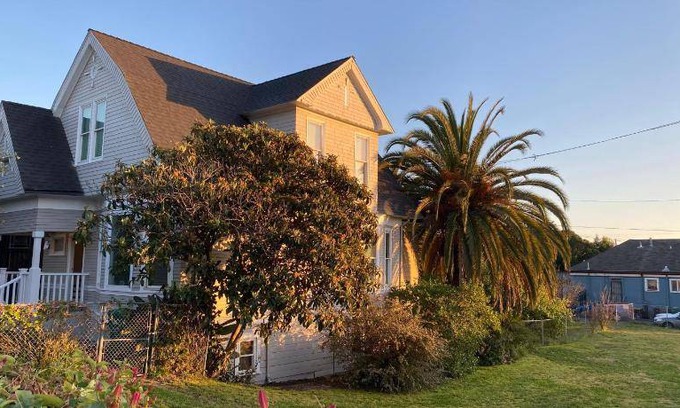 Oakland House | 246 m² House ∙ 4 bedrooms ∙ 8 guests