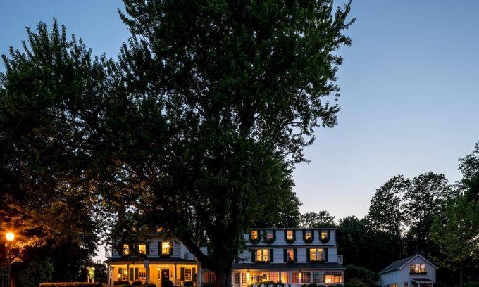 Village of East Hampton Hotel | 25 m² Hotel ∙ 3 guests