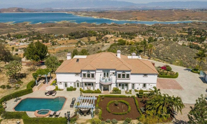 Perris House | 25% Off Oct 2-5, W/Pool & Hot Tub, Great Views!