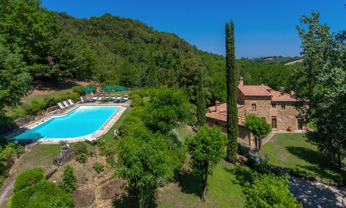 Montaione Villa | 250 m² Villa ∙ 8 bedrooms ∙ 17 guests