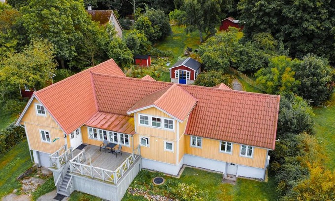 Solvesborg House | 250 m² House ∙ 7 bedrooms ∙ 18 guests