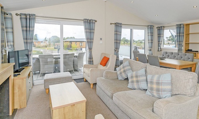 Clyst St Mary Cabin | 3 bedroom accommodation in Clyst St Mary, Nr Exeter