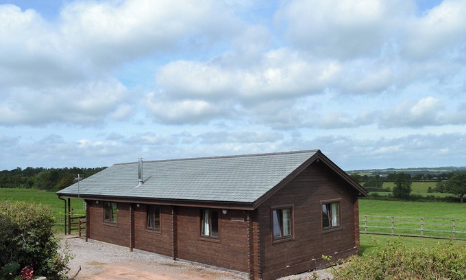 Witheridge Cottage | 3 bedroom accommodation in Nomansland, near Tiverton