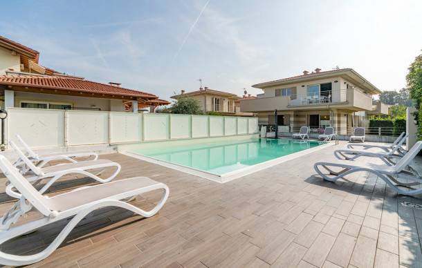 Raffa House | 3 bedroom accommodation in Puegnago sul garda