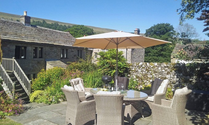 Starbotton Cottage | 3 bedroom accommodation in Starbotton, near Skipton