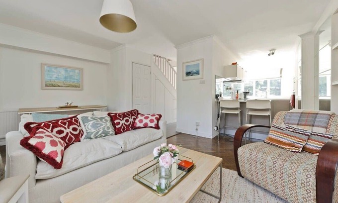 Earl's Court Apartment | 3 Bedroom Apartment, Earls Court