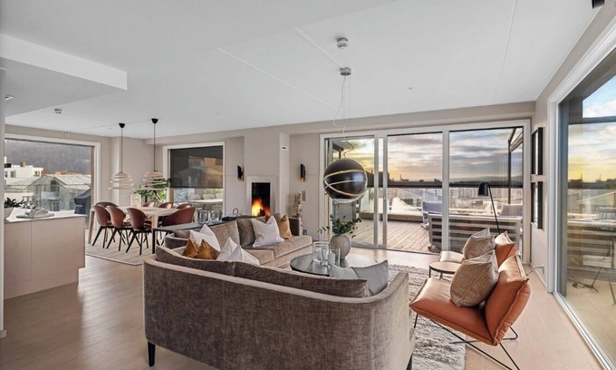 Gamle Oslo Apartment | 3-bedroom penthouse in delightful Oslo, large private terracce , amazing view