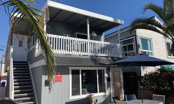 Mission Beach Condo | 3 BR on Jersey Ct just steps to the Beach & Ocean View