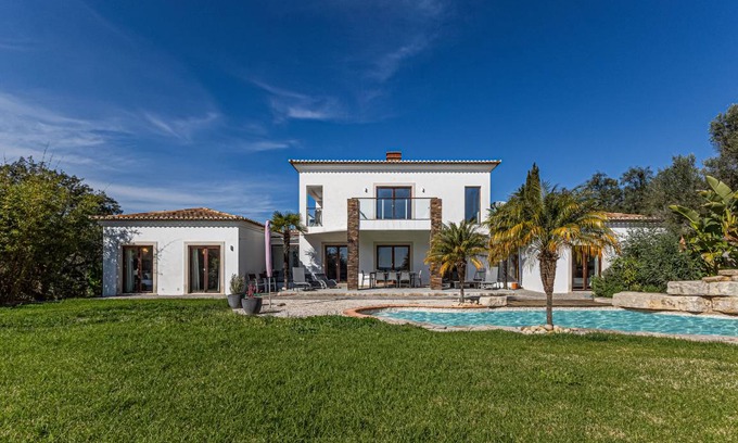 Marmelete House | 300 m² House ∙ 4 bedrooms ∙ 8 guests