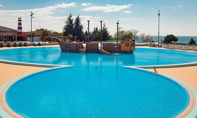 Karigador Resort | 32 m² Resort ∙ 2 bedrooms ∙ 6 guests