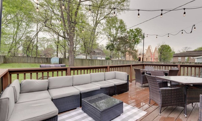 Eastwood House | 3BR in East Nash with YARD Walk to Shops & Eats