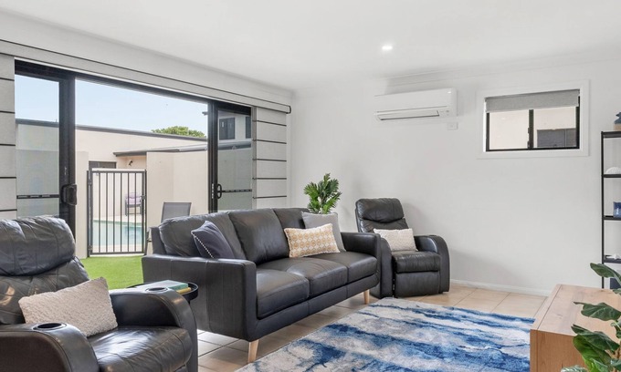 Evans Head House | 4-21 Maple Lane - Modern Townhouse