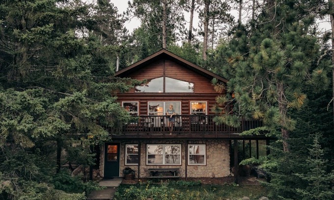 Cook Cabin | 4 bedroom 3 bath beachside cabin with AC, Fast WiFi, Sauna, Yoga, Kayaks, Park