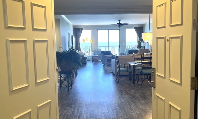 Arcadian Shores Condo | 4 Bedroom 3 Bath DIRECT OCEAN FT, GATED COMMUNITY!