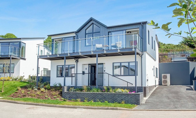 Appledore Cottage | 4 bedroom accommodation in Appledore, near Westward Ho!