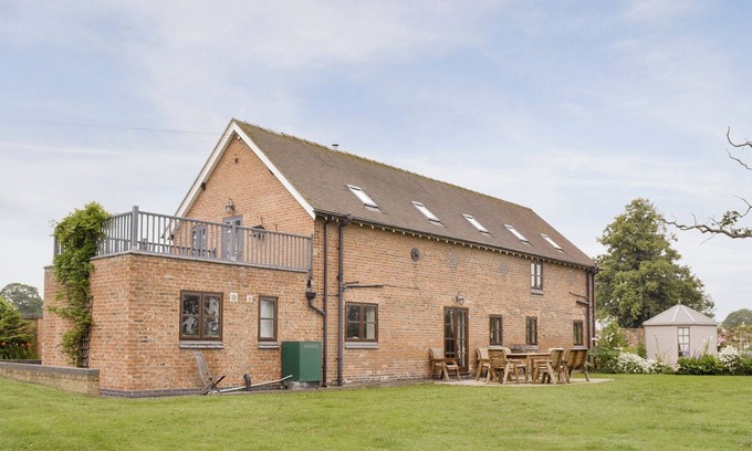Balterley Cottage | 4 bedroom accommodation in Betley, near Nantwich