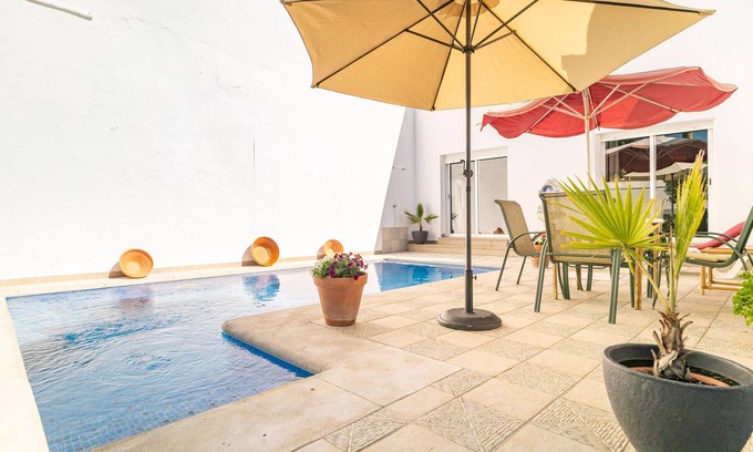 Penaflor Apartment | 4 bedroom lovely apartment in Peñaflor