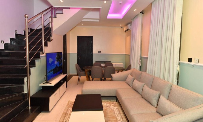 Surulere Apartment | 4 bedroom Luxury Apartment