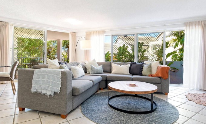 Sunshine Beach Apartment | 4 Parkshores - Coastal Retreat Close to Beach