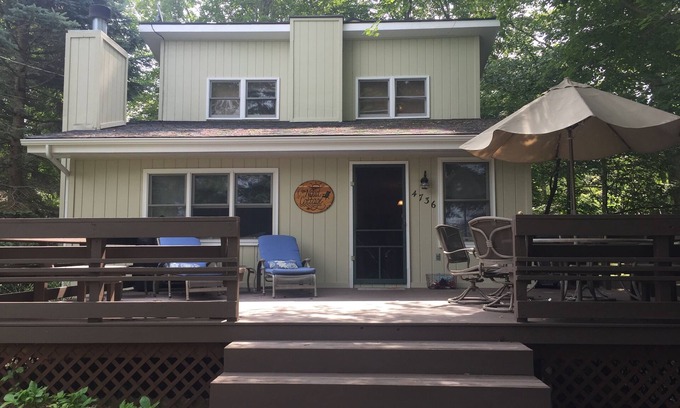 Mears House | 4bdrm Lake Michigan Home w/Beach Access