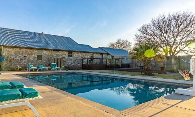 Hutto Other | 5 AC | Sleeps 14 | Heated Pool