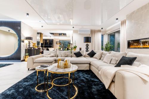 Olszyny Villa | 5 Bed Luxury Home In Szczytno