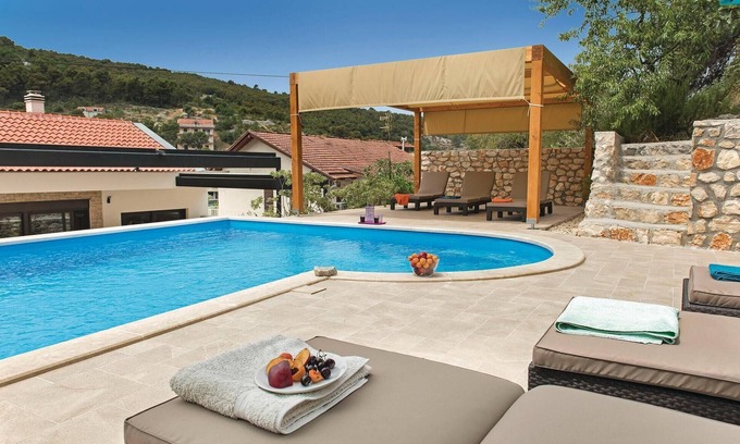 Zaton House | 5 bedroom amazing home in Zaton