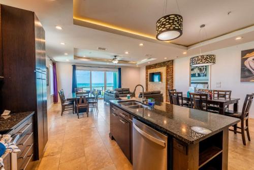 South Padre Island Apartment | 5 BEDROOM BEACHFRONT CONDO - 2nd Floor