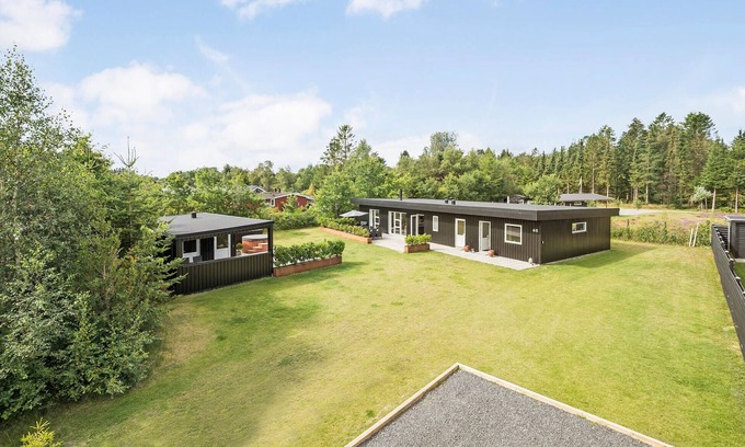 Sundstrup House | 5 bedroom lovely home in Højslev