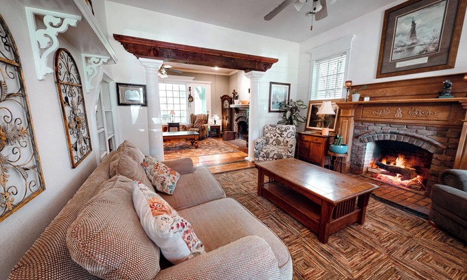 Elmo Other | 5 Bedroom Spacious and Cozy Country Home on Expansive Lot