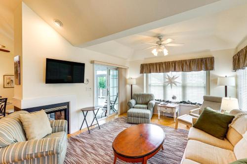 Lewes House | 5 Mi to Beach Lewes Home with Deck and Pond View